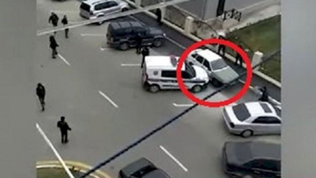 Bakıda polis qaçan şəxsə atəş açdı - VİDEO