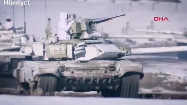 Azərbaycan və Türkiyə tankçıları hədəflərə birgə atəş açır, sərrast vurur - VİDEO