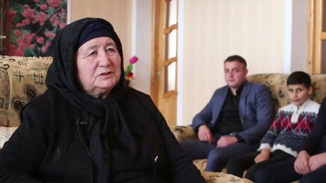 Vətən müharibəsində 7 nəvəsi iştirak edən nənə - VİDEO