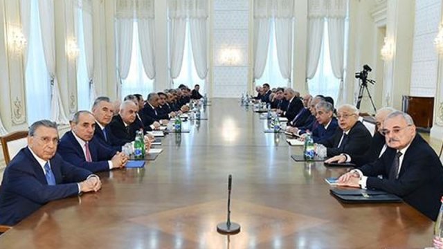 Qaranlıq oliqarxiyadan aydınlığa çıxış yolu - Əvvəlcə cinayətkarlar cəzalandırılmalıdır...