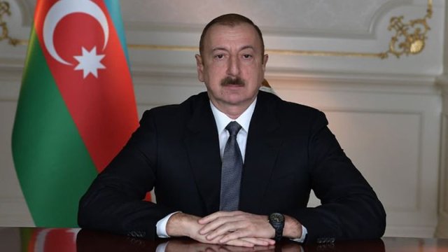 İlham Əliyev bu şəxslərə ali xüsusi rütbələr verdi
