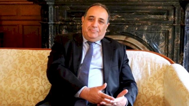 İrəvan Tehrandan çox canfəşanlıq edir - Sabiq nazir