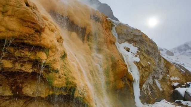 Reza Deqatidən “İsti su” ilə bağlı paylaşım - FOTO/VİDEO