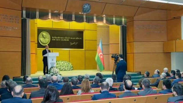 Vergi işçilərinin yeni xidməti vəsiqəsi belə OLACAQ