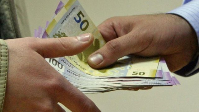 Azərbaycanda rüşvətlə bağlı cinayətlərin sayı artıb