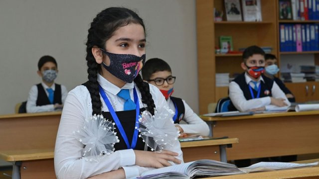 Bakıda məktəblərdən biri koronavirusa görə bağlandı