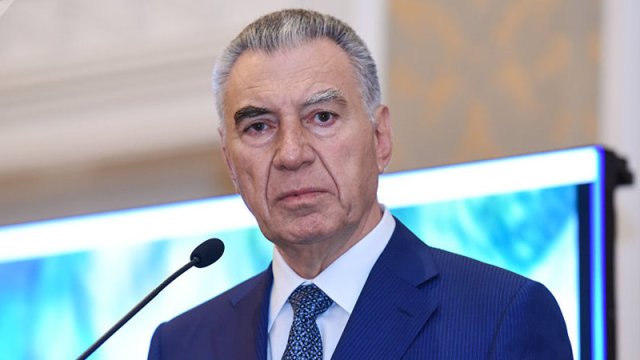 Əli Həsənova 2 milyardlıq korrupsiya ittihamı -xa0İstintaqda dindirilib