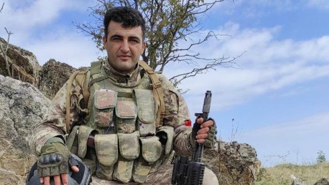 60 hərbçidən Hadruta ilk girən qaziylə bağlı Prezident və birinci vitse-prezidentə müraciət - FOTOLAR 