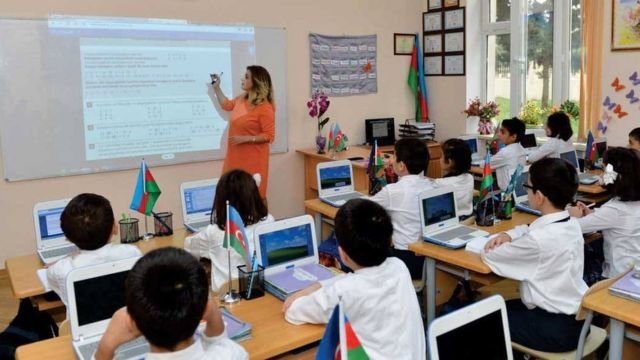 4 məktəb koronavirusa görə BAĞLANDI