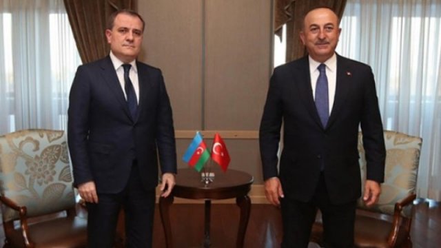Ceyhun Bayramov Çavuşoğlu ilə telefonla danışdı