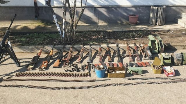 Xocavənddə düşmənin atıb qaçdığı silah-sursat aşkarlandı