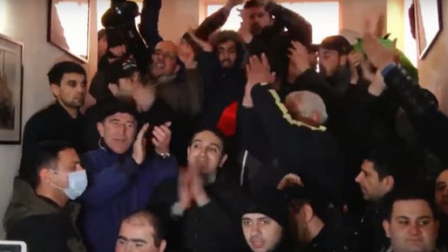 Ermənistanda daha bir qarşıdurma - Polis etirazçıların öhdəsindən gələ bilmir