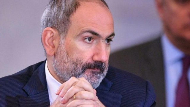 Paşinyan üzr istədi