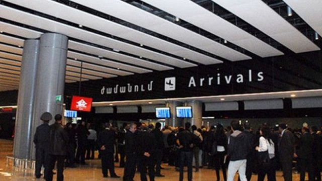Fevralda 24 min insan Ermənistanı tərk edib