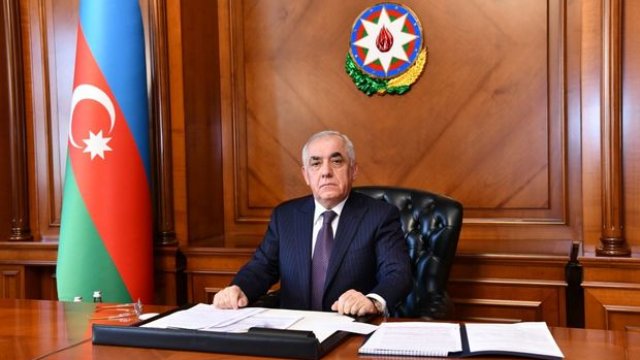 Əli Əsədov iclas keçirdi - FOTO