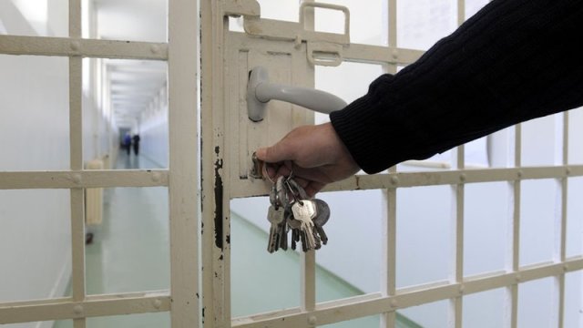 Həbsdə olan qazi azadlığa buraxıldı - FOTO