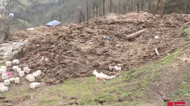 Astarada torpaq sürüşməsi baş verib - FOTO