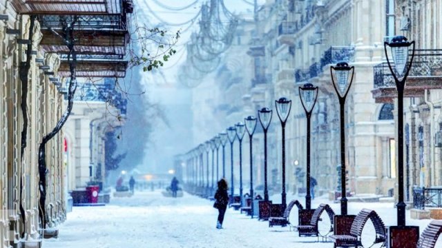 Sabahdan hava dəyişəcək - Bakıya qar yağacaq