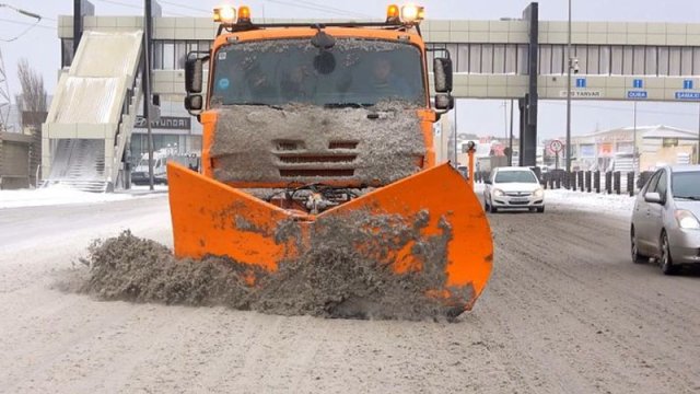 Hava şəraiti ilə əlaqədar avtomobil yollarında vəziyyət açıqlandı