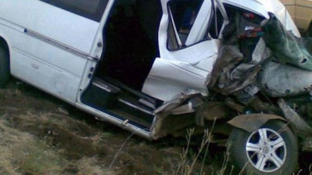 Bakı-Astara yolunda ağır qəza, xəsarət alanlar var