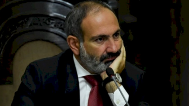 Paşinyan prezident iqamətgahına zibil maşınında girib - Şok iddia