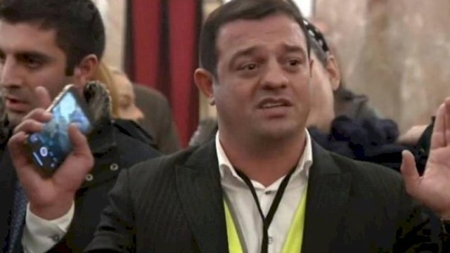 Reketlik edən Ata Abdullayev məhkəmədə diz çökdü - DETALLAR