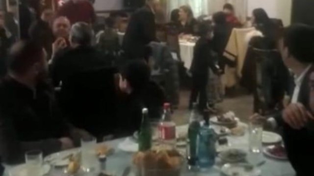 Bakıda gizli nişan edənlər cərimələndi - FOTOLAR
