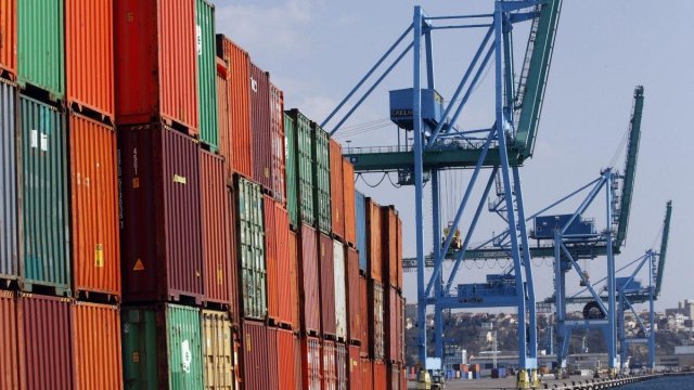 Azərbaycanın xarici ticarət dövriyyəsi 2 milyard dolları ÖTDÜ