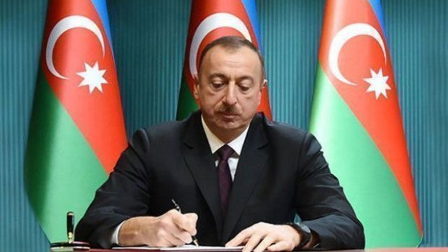 Prezident bu şəxsləri təltif etdi – SİYAHI