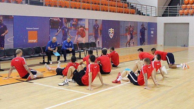 Operativ Qərargah millimizin məşqinə icazə verdi