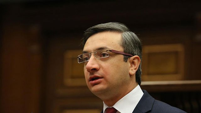 Orduda xaos hökm sürür - Erməni deputat