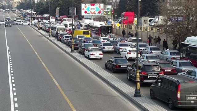 Bakıda sıxlıq: bu küçə və prospektlərdə tıxac var - FOTO