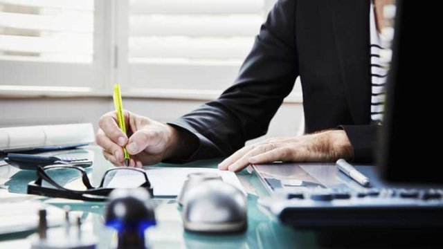 Deputatdan mühüm təklif: Bu ixtisarlar qadağan edilsin
