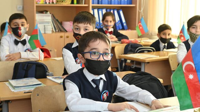Daha bir məktəb koronavirusa görə bağlandı