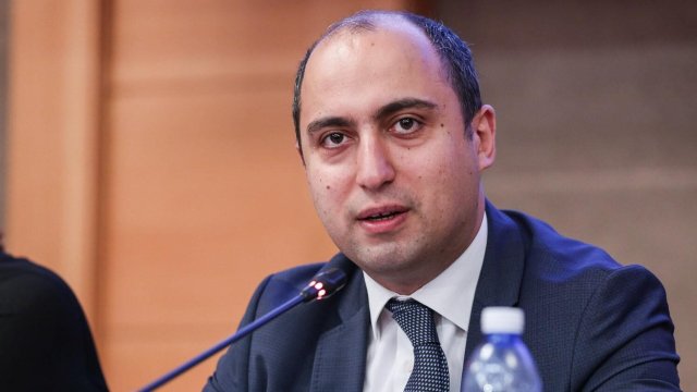 Nazir bağçaların işləyəcəyini dedi, ancaq...