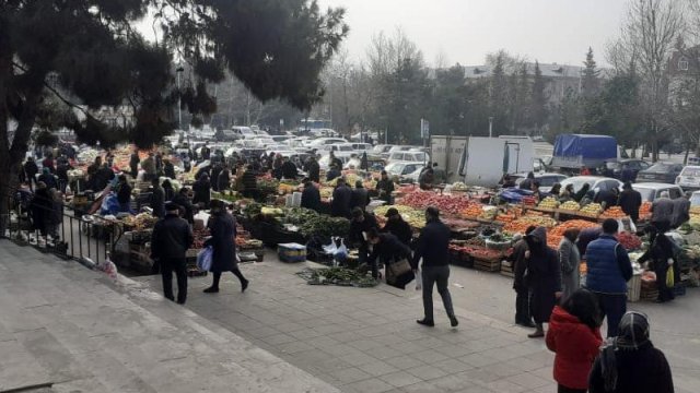 Mingəçevir bazarında dözülməz vəziyyət - VİDEO