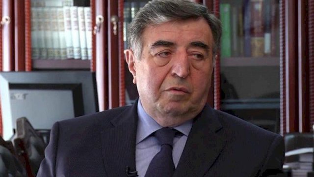 Baş nazir Prezidentin işdən çıxardığı şəxsi niyə özünə müşavir seçdi? - ŞƏRH