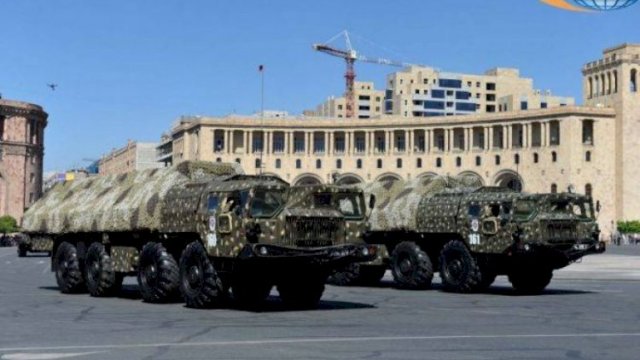 Rusiyanın ölü sükutu: “İsgəndər”in pultu kimin əlində olub?