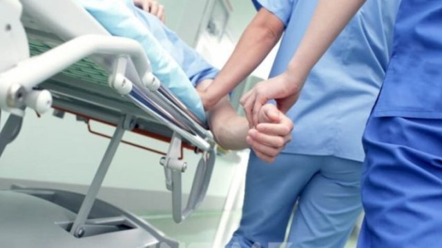 Məşhur aktyorxa0 xəsətəxanaya yerləşdirildi