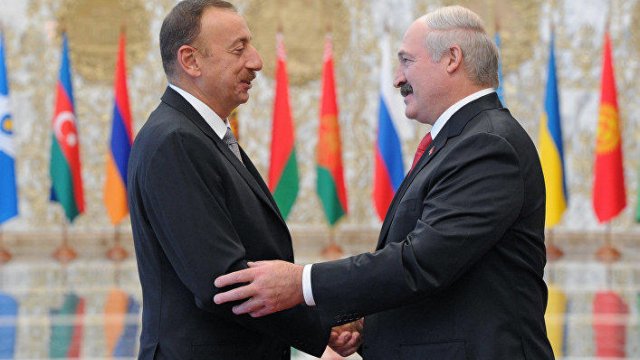 İlham Əliyev ilə Lukaşenkonun qeyri-rəsmi görüşü oldu