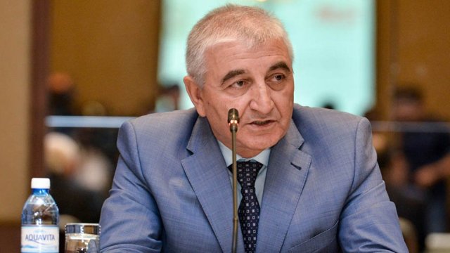 Məzahir Pənahov 80 yaşa kimi MSK sədri qalacaq?