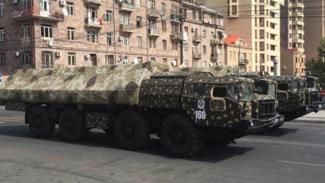 “Kommersant” Kremli fakt qarşısında qoydu: “İsgəndər-M” Ermənistana necə verilib?