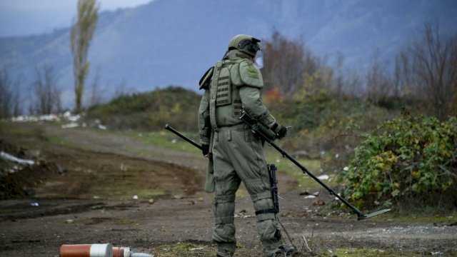 Sülhməramlıların minalardan təmizlədiyi ərazi 2000 hektarı keçdi - AÇIQLAMA