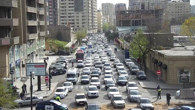 Bakıda uzun tıxac yarandı, avtobuslar gecikir -xa0FOTO