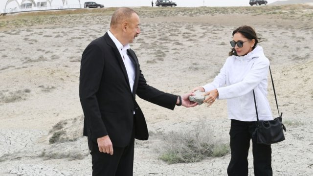 Prezident və xanımı təməlqoyma mərasimində - FOTO/VİDEO (Yenilənib)