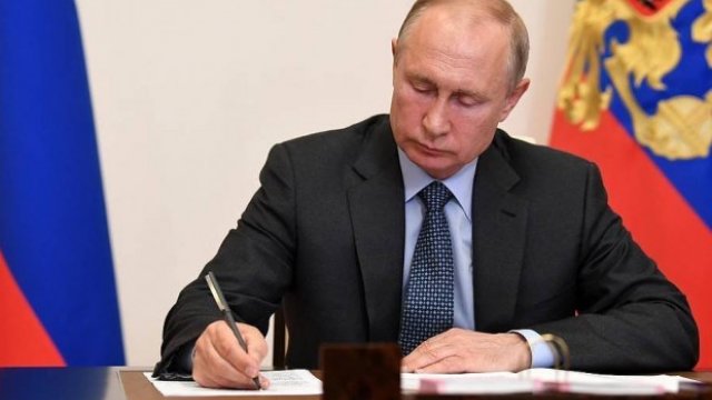 Putin bu ölkələr barədə fərman imzaladı
