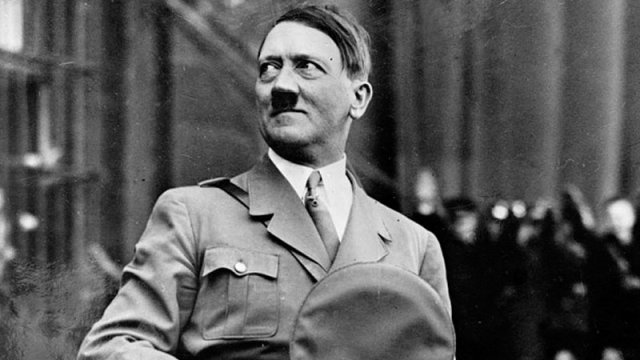 Uzun müddət şəklinin çəkilməsinə icazə verməyən Hitlerin MÜSAHİBƏSİ