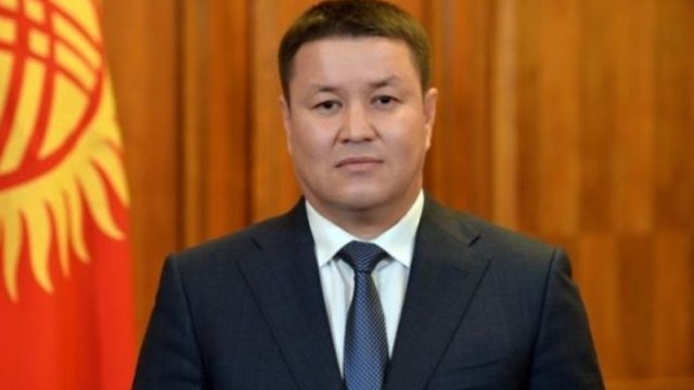 Qırğızıstan parlamentinin sədrindən Tacikistana XƏBƏRDARLIQ