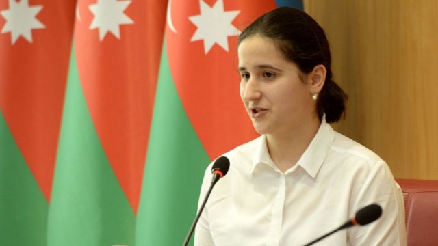 Reyhan Camalova təhsil alacağı universiteti seçib