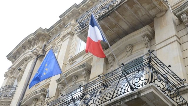 Xarici səfirliklərin azərbaycanlı işçiləri - Onlar üçün kvota varmı?..